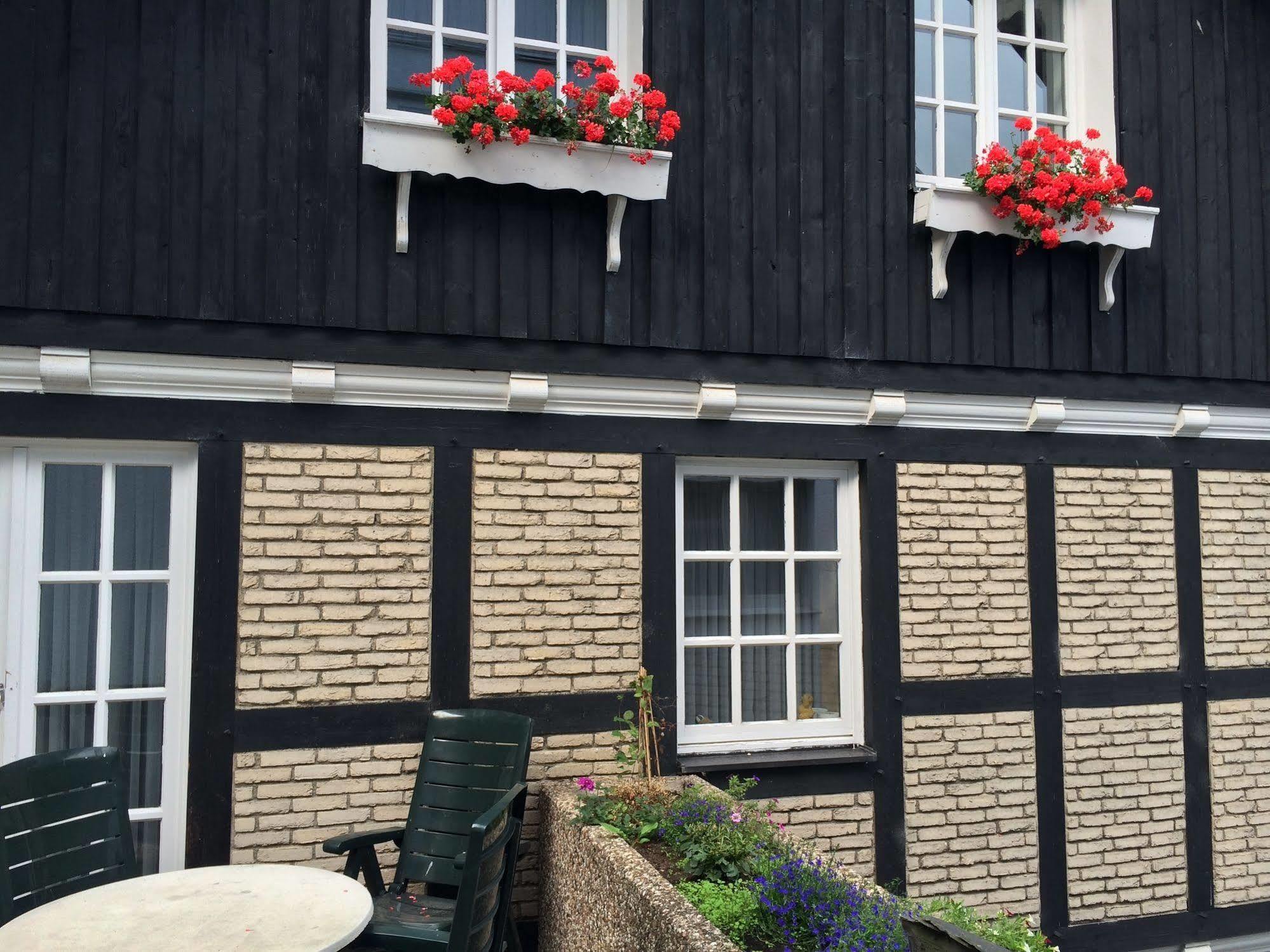 Landhotel Menke Brilon Exterior photo